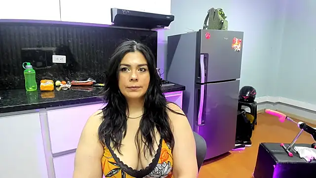 martina foxy  online show from February 2025 11:44:02 AM