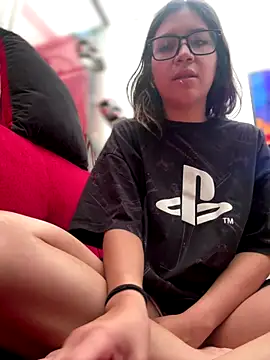 Mila Morgan online show from October 2025 03:22:02 PM