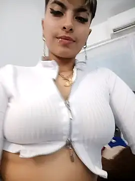 Snapshot of ivanna_rivera chatting on December 2024 06:10:01 PM ivanna rivera online show from December 2024 06:10:01 PM