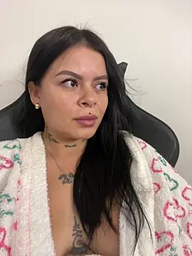 Snapshot of ivanna_rivera chatting on January 2025 10:17:02 PM ivanna rivera online show from January 2025 10:17:02 PM