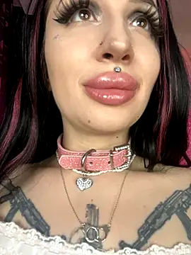 Molly  Moon online show from December 2024 08:33:01 AM