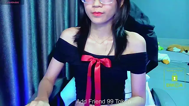 Snapshot of littlemiilk chatting on December 2024 04:04:01 PM littlemiilk online show from December 2024 04:04:01 PM