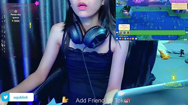 Snapshot of littlemiilk chatting on December 2024 07:32:01 PM littlemiilk online show from December 2024 07:32:01 PM