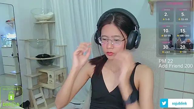 littlemiilk online show from November 2025 07:49:01 AM