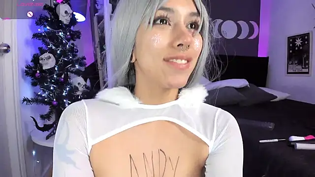 Snapshot of Raven_Witch_ chatting on December 2024 03:33:02 AM Raven Witch online show from December 2024 03:33:02 AM