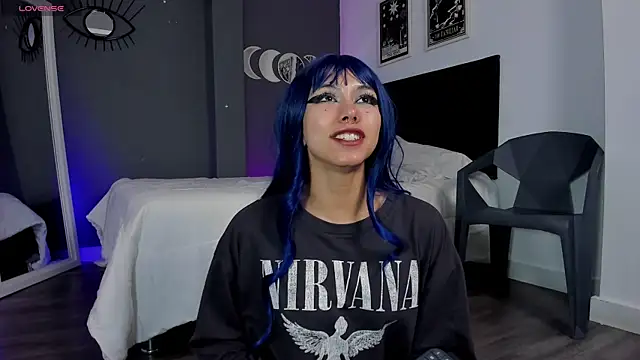 Snapshot of Raven_Witch_ chatting on March 2025 09:11:02 PM Raven Witch online show from March 2025 09:11:02 PM