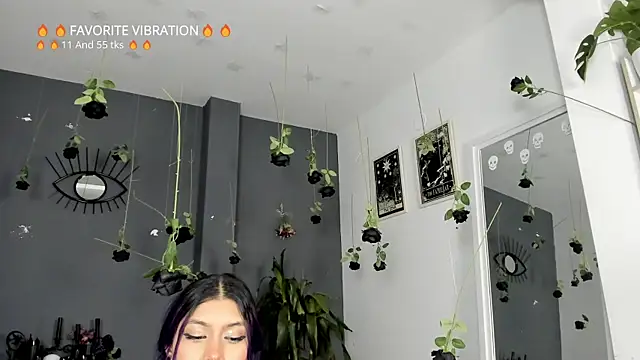 Raven Witch  online show from March 2026 05:43:01 PM