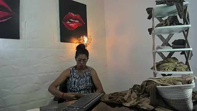 Snapshot of miss_lucero1 chatting on March 2025 06:34:01 PM miss lucero1 online show from March 2025 06:34:01 PM