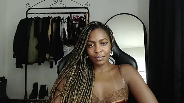 Snapshot of marisilva_br chatting on February 2025 10:52:02 PM marisilva br online show from February 2025 10:52:02 PM