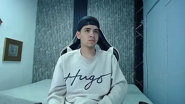 Mike 0233  online show from November 2025 04:11:01 AM