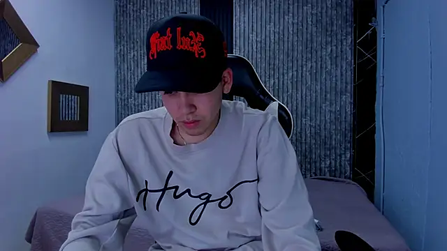 Mike 0233  online show from November 2025 04:35:02 AM