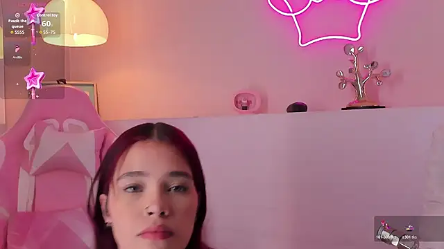 violeth hill online show from October 2025 07:02:01 PM