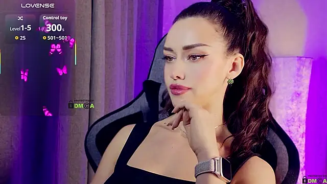 -CrazyAnna- online show from March 2026 06:03:01 PM