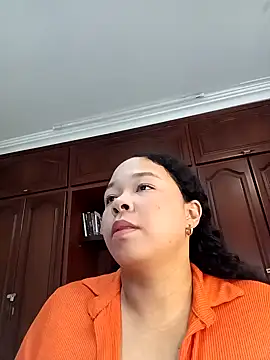 XMara online show from January 2025 08:04:01 PM