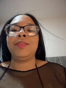 XMara online show from April 2026 11:14:01 PM