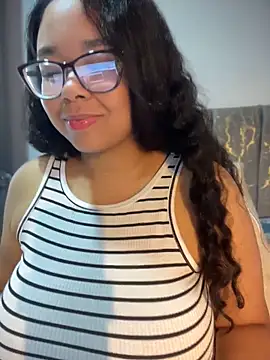 XMara online show from April 2026 04:40:01 PM