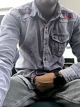 toxicboy121212 online show from March 2025 12:46:01 PM