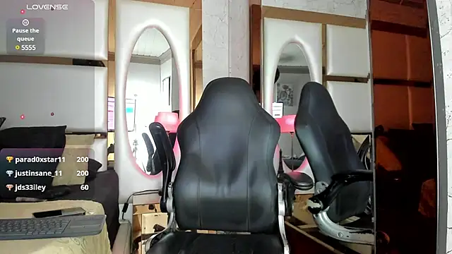 Snapshot of CloeRodriguez chatting on February 2025 09:28:01 PM CloeRodriguez online show from February 2025 09:28:01 PM