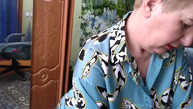 NicoleOlla online show from February 2025 06:29:01 AM