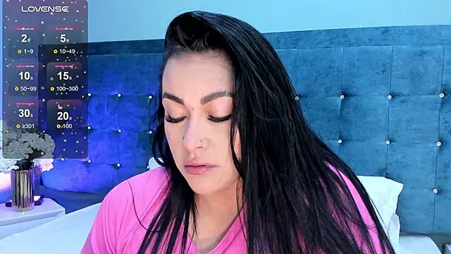 Snapshot of Miss_Ambeer chatting on February 2025 11:30:02 AM Miss Ambeer online show from February 2025 11:30:02 AM