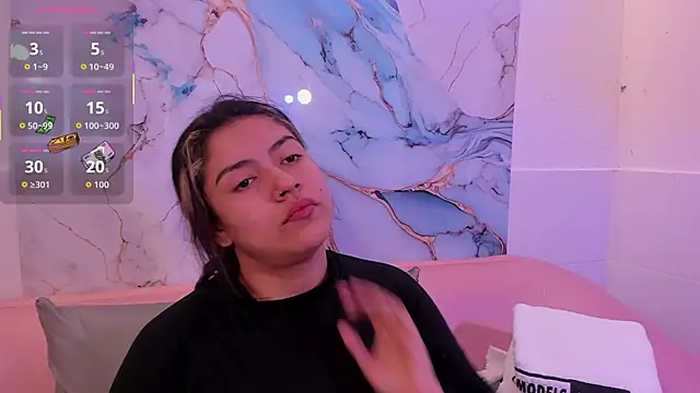 taylor cupper online show from November 2025 03:18:02 AM