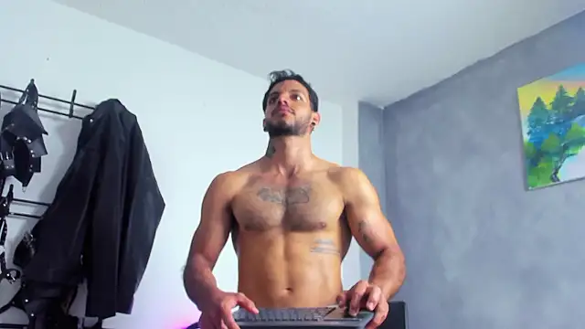 JuanBlade online show from March 2026 05:02:02 AM