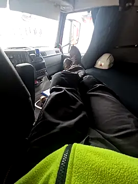 Snapshot of smartzy chatting on December 2025 11:58:02 AM smartzy online show from December 2025 11:58:02 AM