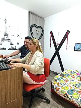 hotandfierylatinos2023 online show from March 2025 06:18:01 PM