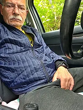 Snapshot of bottomhairy chatting on September 2025 12:05:02 PM bottomhairy online show from September 2025 12:05:02 PM