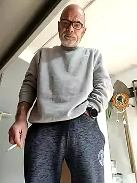 Snapshot of bottomhairy chatting on March 2026 10:07:02 AM bottomhairy online show from March 2026 10:07:02 AM