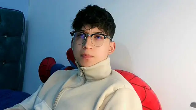  Thomas hot  online show from February 2026 02:10:01 AM