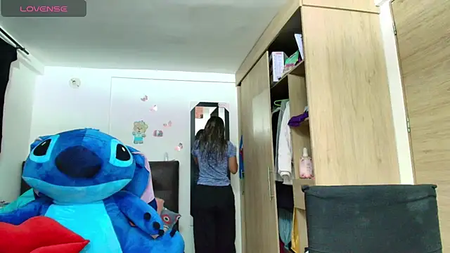 megan collins96 online show from April 2026 10:22:02 PM