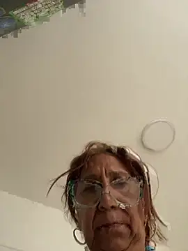 Snapshot of SWEET_LOVER01 chatting on April 2026 02:32:01 PM SWEET LOVER01 online show from April 2026 02:32:01 PM