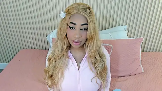 Snapshot of charlottebrowns_ chatting on May 2026 12:43:02 PM charlottebrowns online show from May 2026 12:43:02 PM