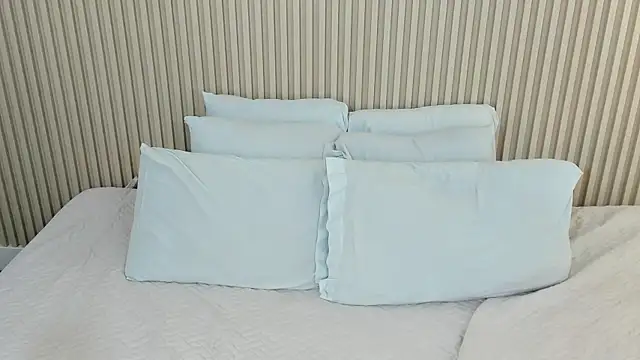 Snapshot of charlottebrowns_ chatting on May 2026 04:25:02 PM charlottebrowns online show from May 2026 04:25:02 PM