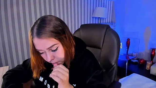 ArianaBaker online show from January 2025 12:11:02 PM