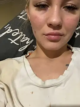 DreamGirl-777 online show from December 2024 08:15:01 PM