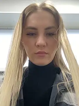 DreamGirl-777 online show from December 2024 10:54:01 AM