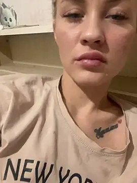 DreamGirl-777 online show from January 2025 02:46:01 PM