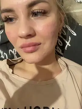 DreamGirl-777 online show from January 2025 04:05:01 PM