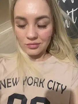 DreamGirl-777 online show from January 2025 02:14:01 PM