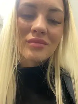 DreamGirl-777 online show from January 2025 04:09:01 AM