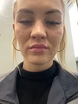 DreamGirl-777 online show from February 2025 04:23:01 AM