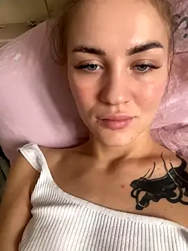 DreamGirl-777 online show from November 2025 09:10:01 AM