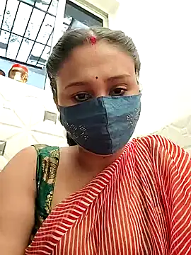 Snapshot of Archna-ji chatting on January 2025 05:12:01 AM Archna-ji online show from January 2025 05:12:01 AM