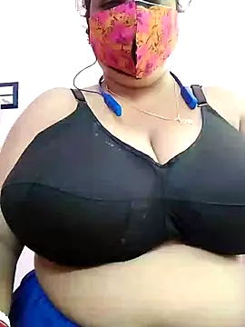 Snapshot of Kayra_34 chatting on September 2025 06:13:01 AM Kayra 34 online show from September 2025 06:13:01 AM