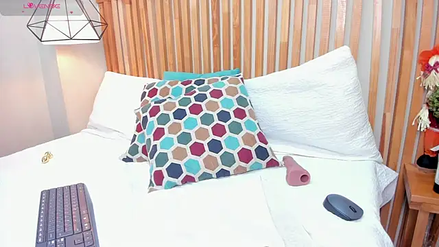 Ginger Winn online show from March 2025 11:09:02 PM