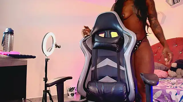 lilit kyteler online show from September 2025 02:11:02 AM