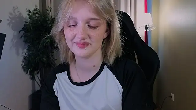 ELLIEJAY online show from March 2026 05:13:01 AM