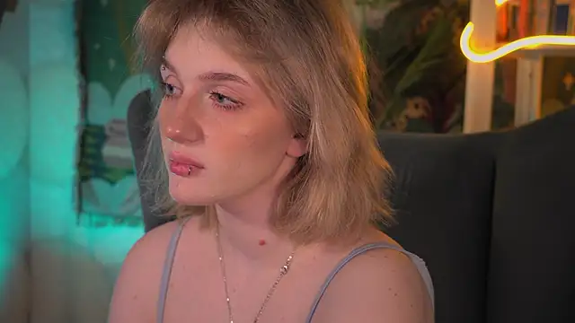 ELLIEJAY online show from April 2026 05:38:02 AM